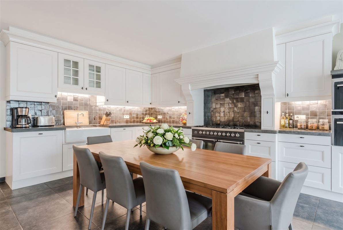 EXCLUSIEF WONEN IN HET GROEN OP 1.806 M² MET EPC A+++