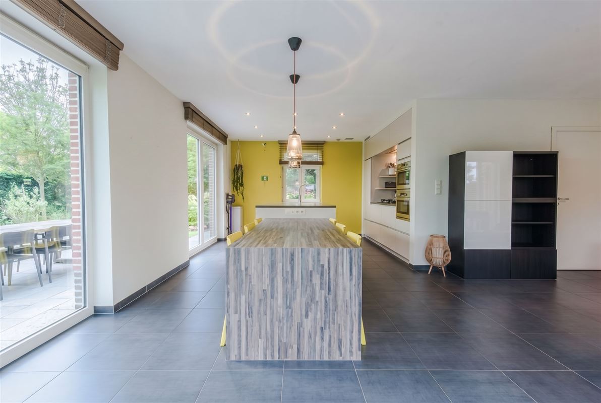 EXCLUSIEF WONEN IN HET GROEN OP 1.806 M² MET EPC A+++