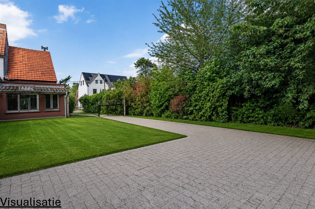 Eigendom met herontwikkelingspotentieel en diepe tuin
