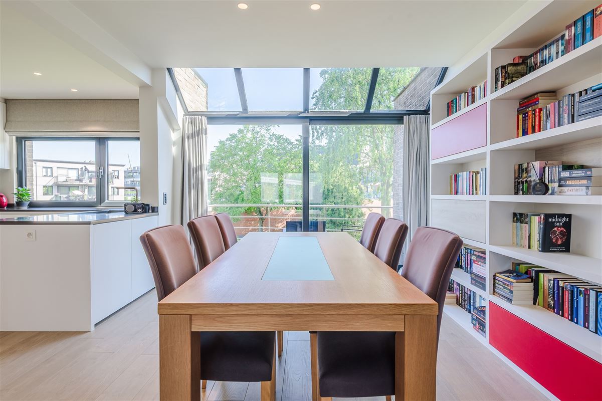 Stijlvolle bel-etagewoning met zonnige tuin