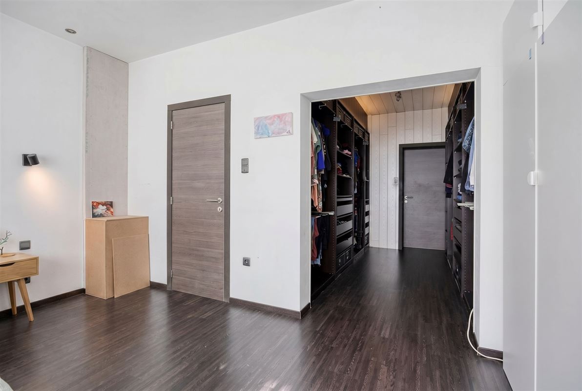 Verrassend ruime instapklare gezinswoning met garage