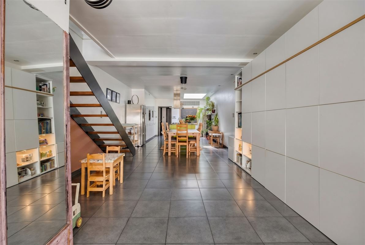 Verrassend ruime instapklare gezinswoning met garage