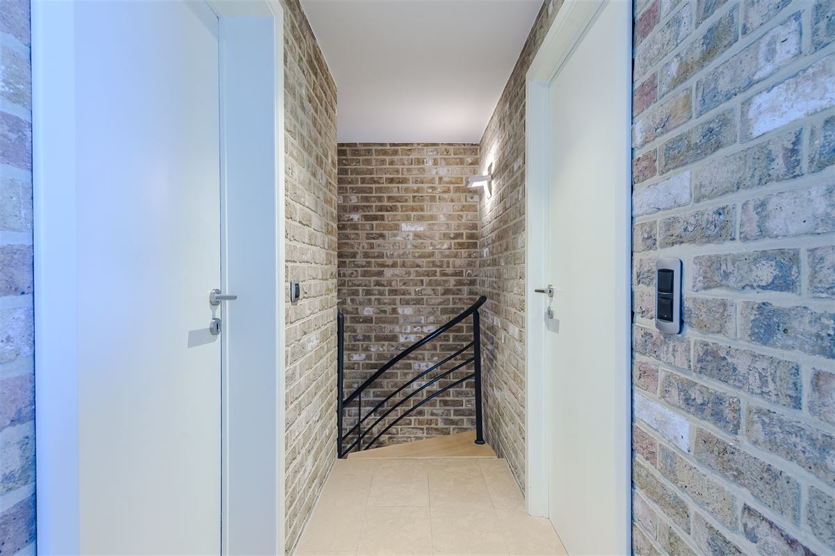 Stijlvolle bel-etagewoning met zonnige tuin