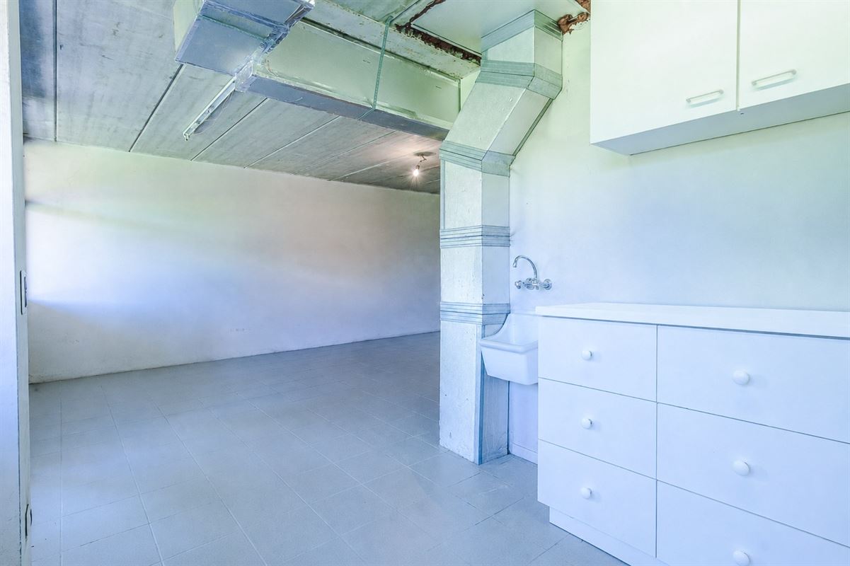 Stijlvolle bel-etagewoning met zonnige tuin