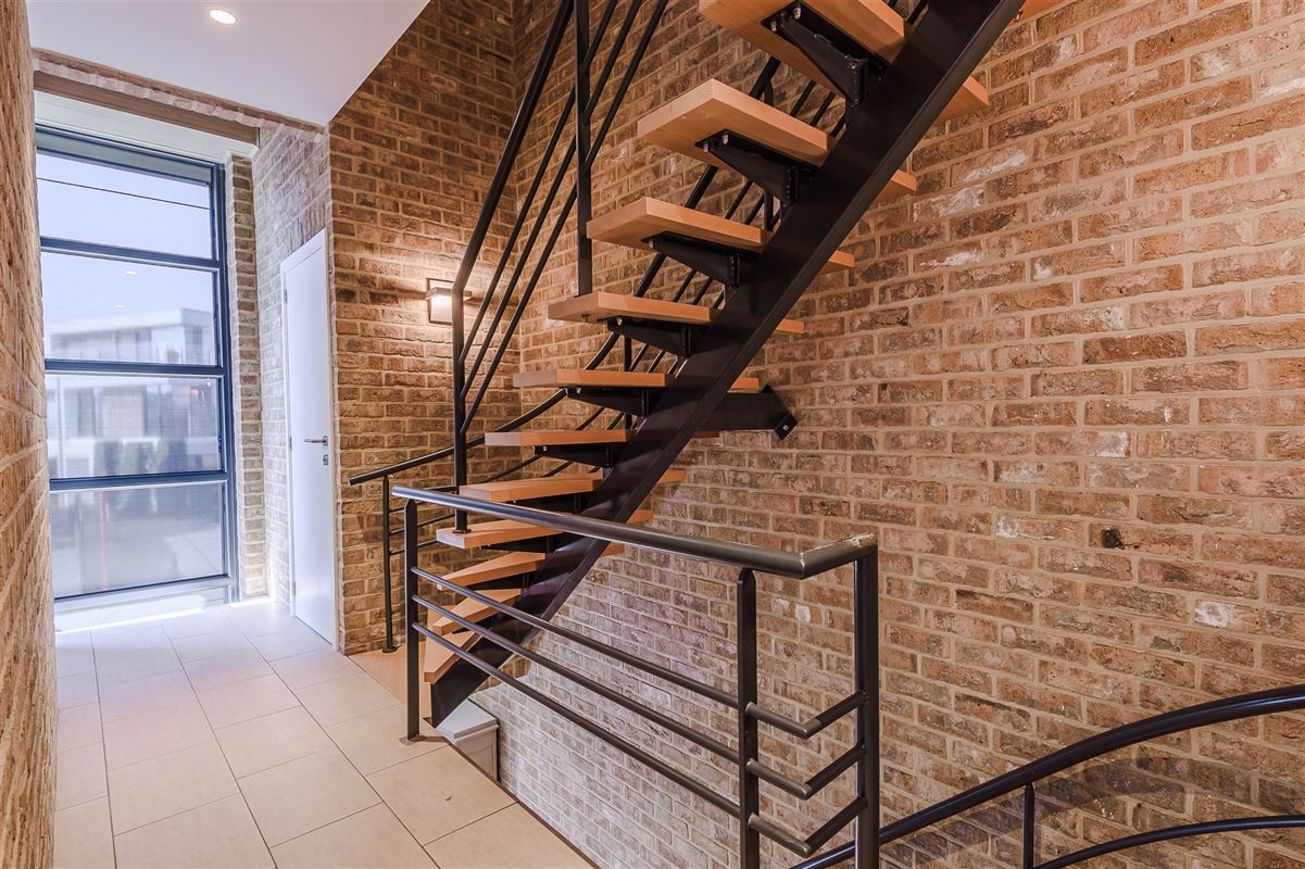 Stijlvolle bel-etagewoning met zonnige tuin