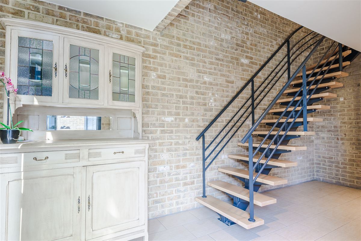 Stijlvolle bel-etagewoning met zonnige tuin