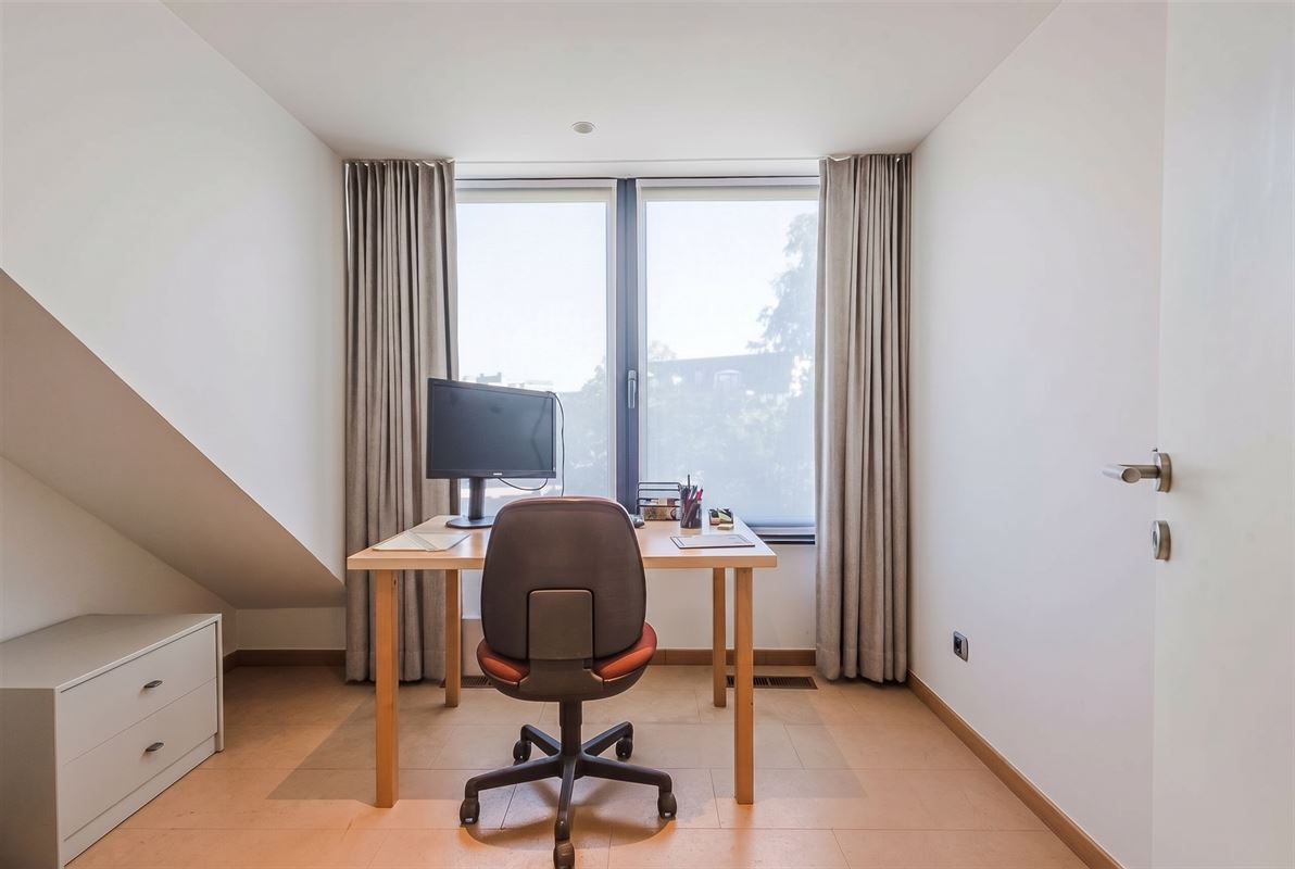 Stijlvolle bel-etagewoning met zonnige tuin