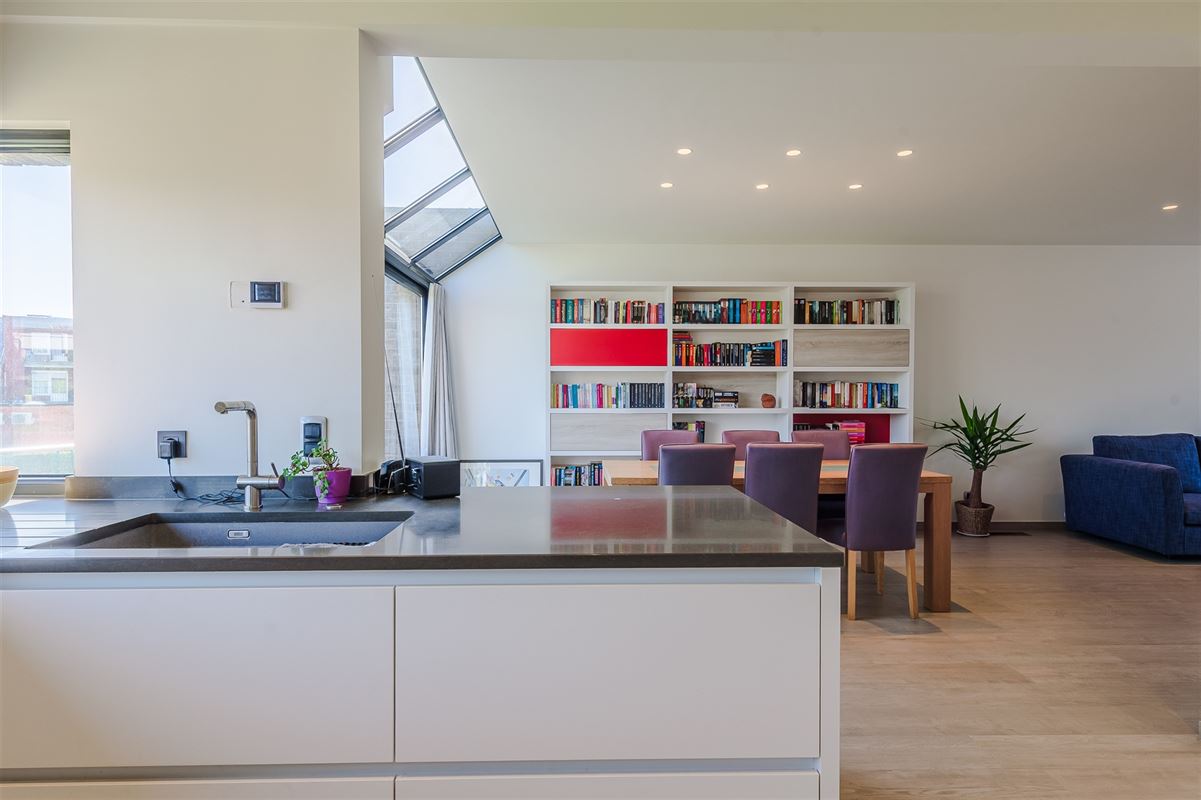 Stijlvolle bel-etagewoning met zonnige tuin