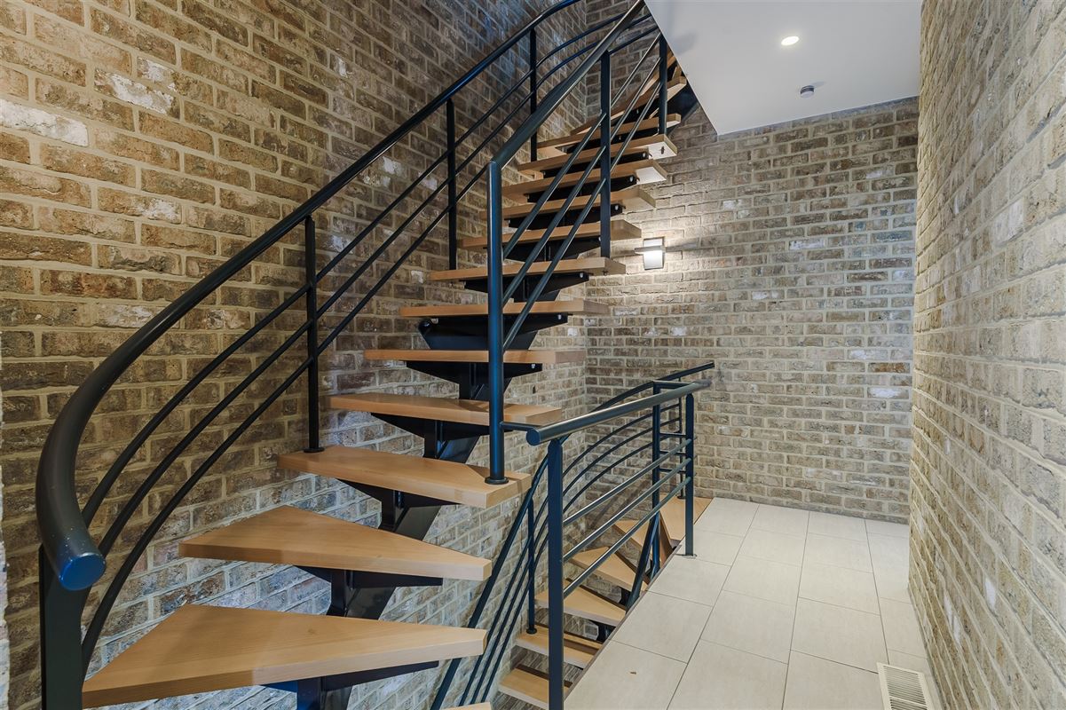 Stijlvolle bel-etagewoning met zonnige tuin