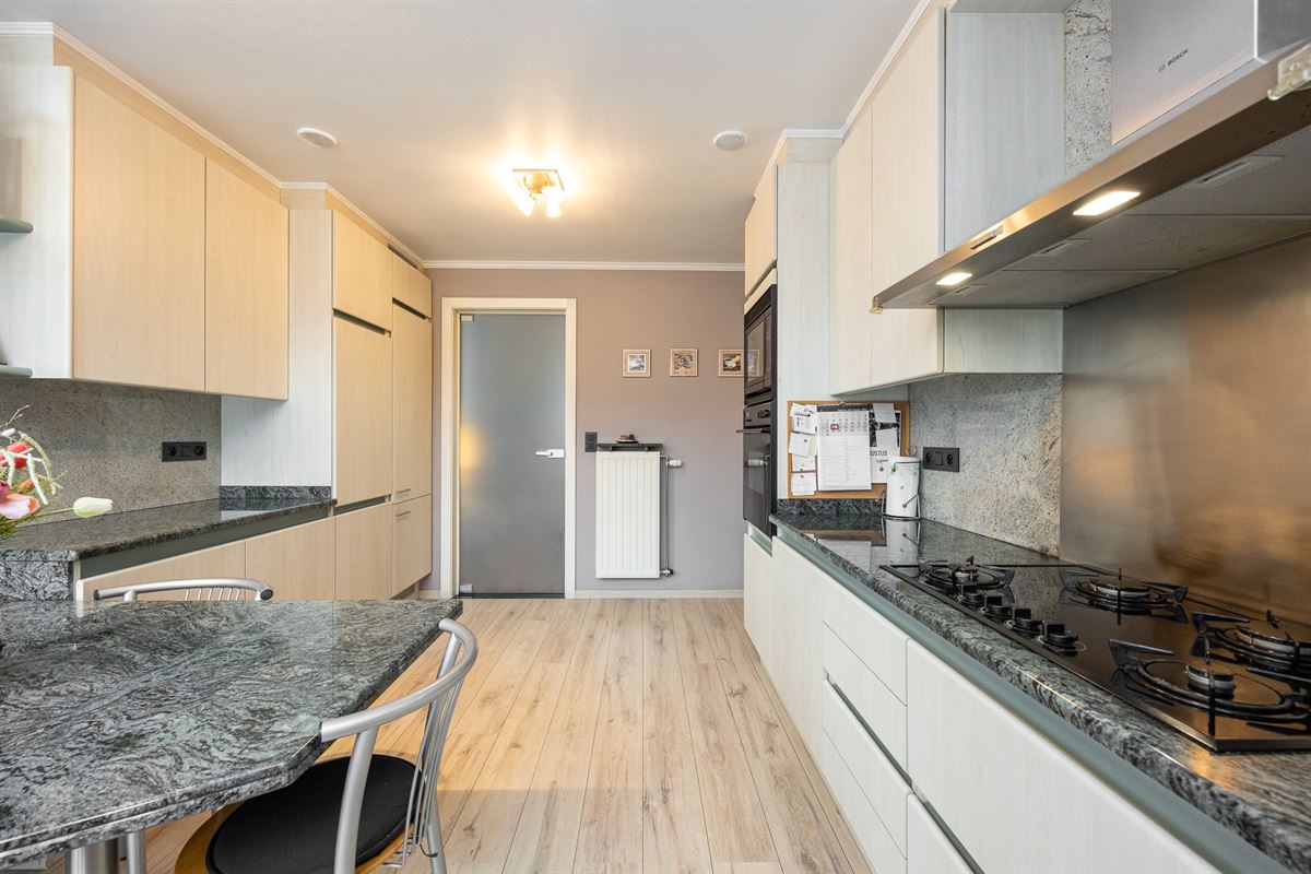 Instapklare woning met 4 slaapkamers en garage