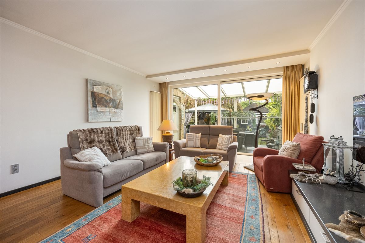 Instapklare woning met 4 slaapkamers en garage