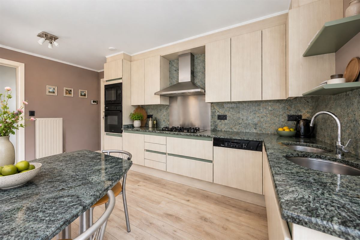 Instapklare woning met 4 slaapkamers en garage