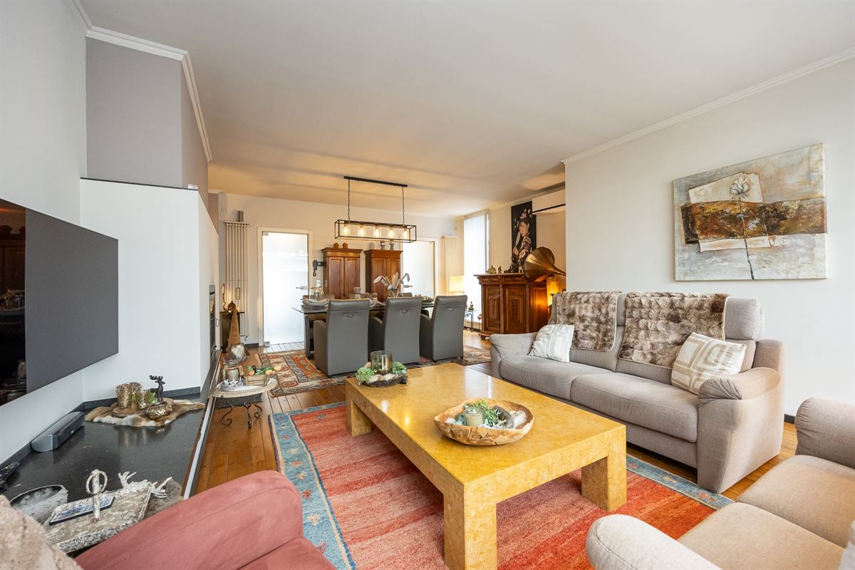 Instapklare woning met 4 slaapkamers en garage