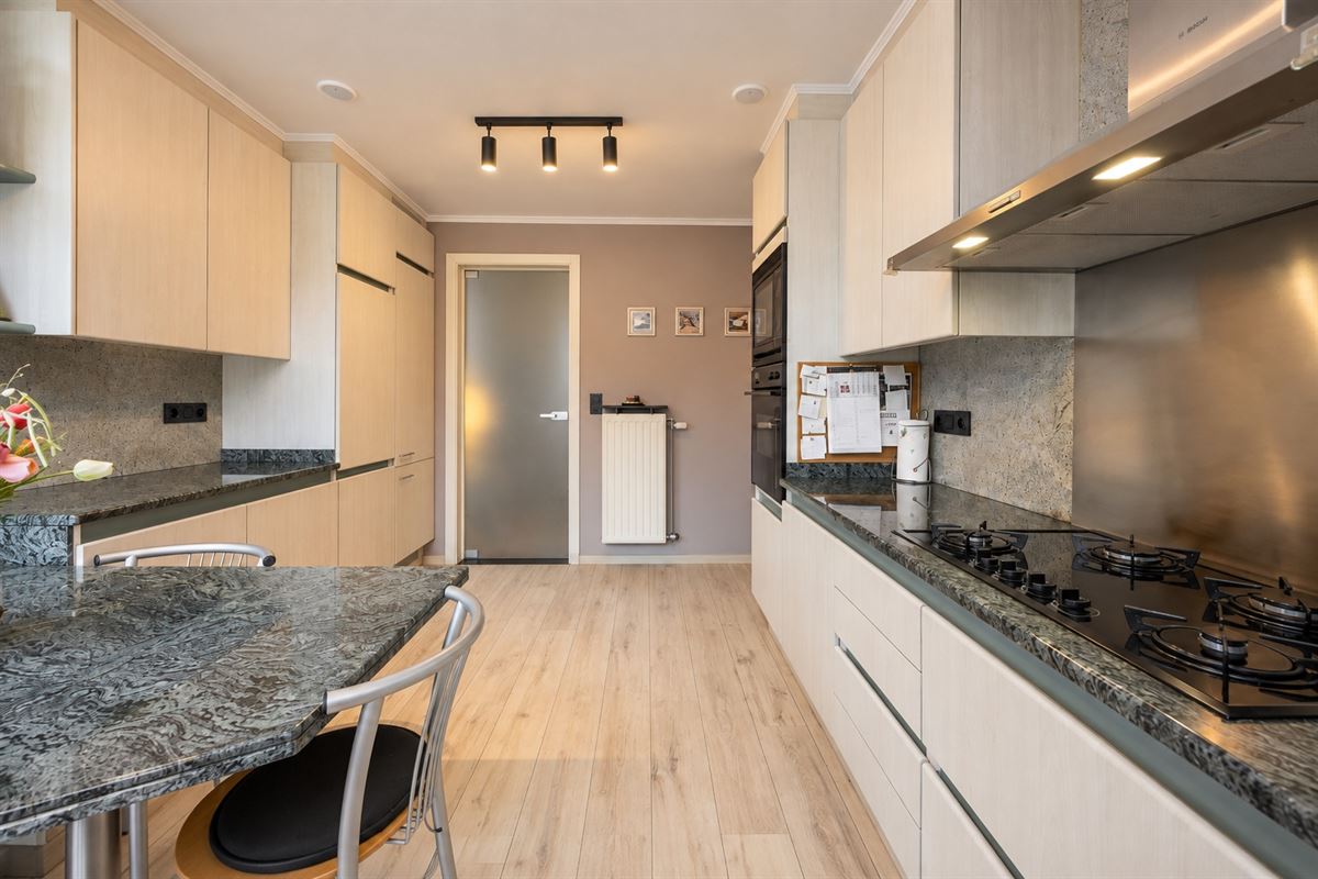 Instapklare woning met 4 slaapkamers en garage