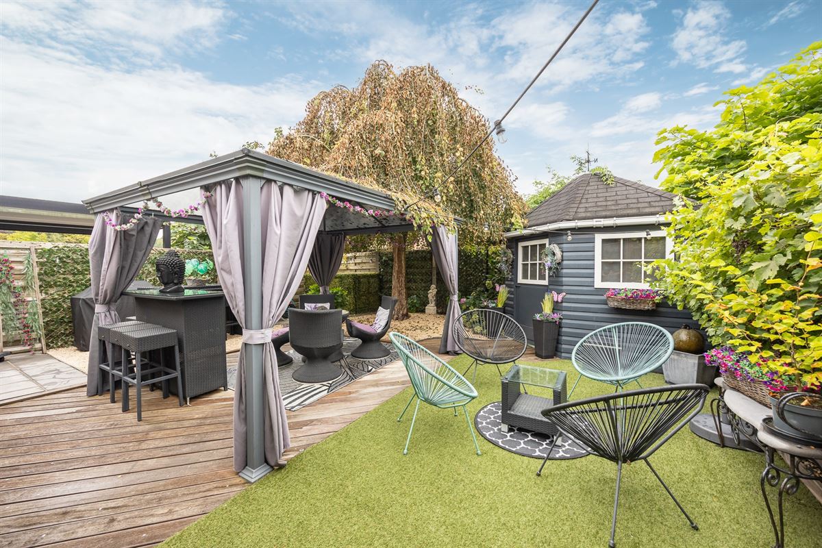 Instapklare woning met 4 slaapkamers en garage
