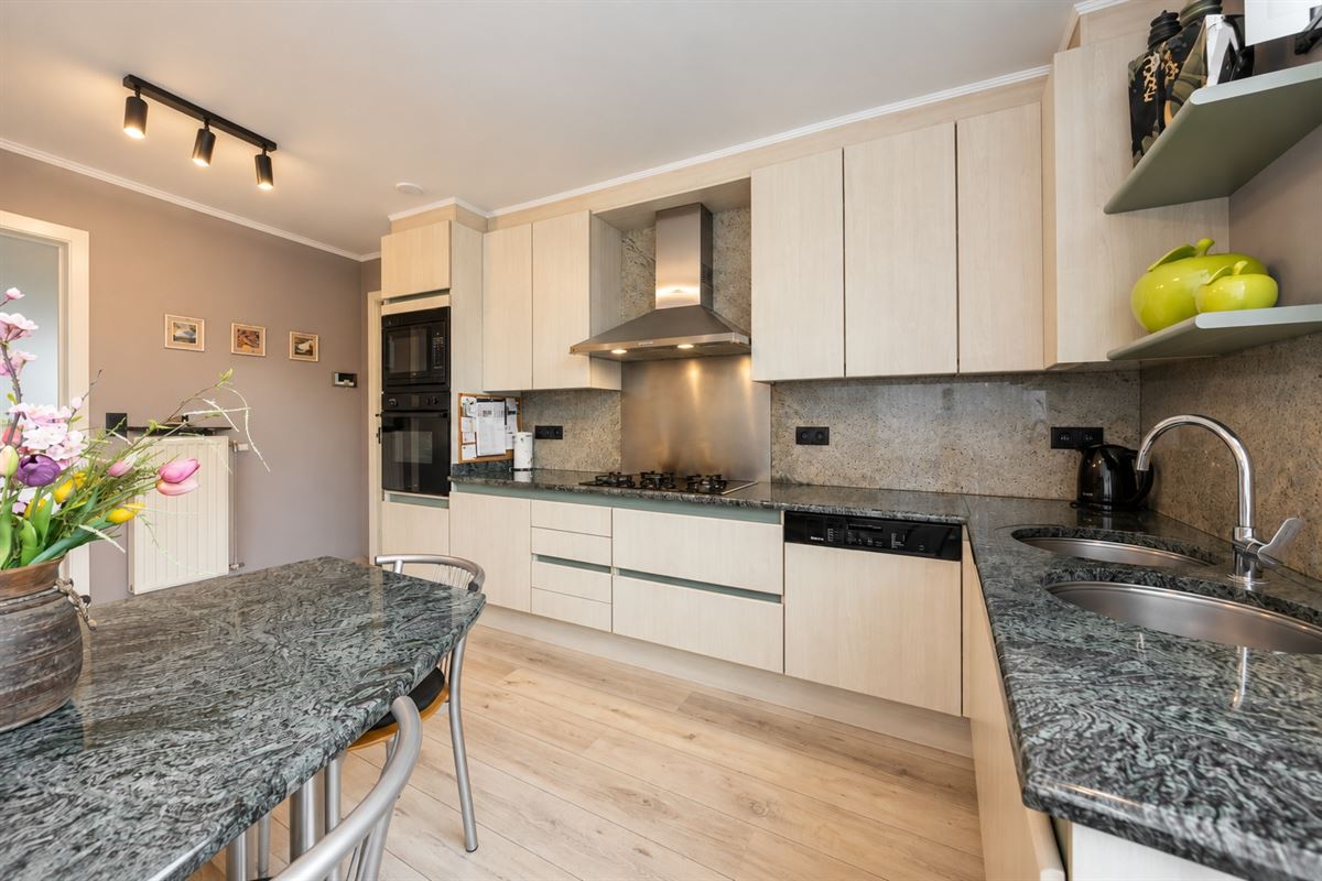 Instapklare woning met 4 slaapkamers en garage
