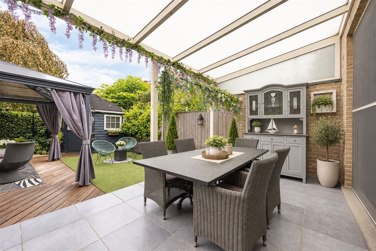 Instapklare woning met 4 slaapkamers en garage