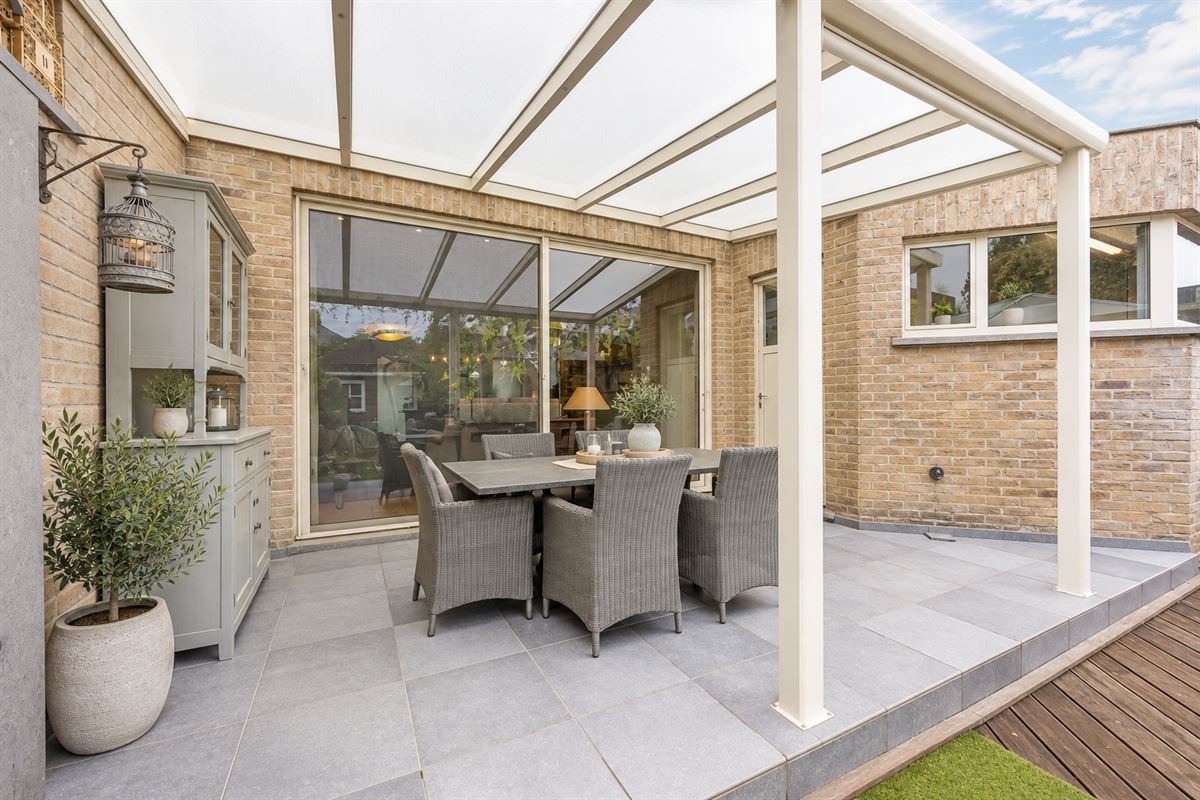 Instapklare woning met 4 slaapkamers en garage