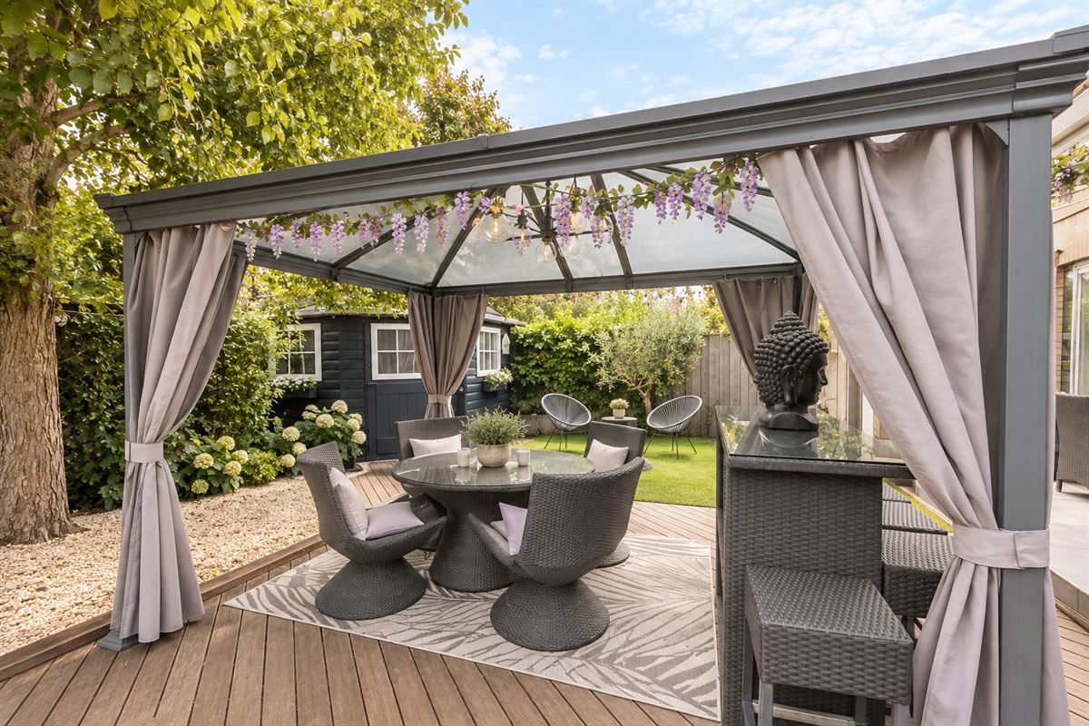 Instapklare woning met 4 slaapkamers en garage