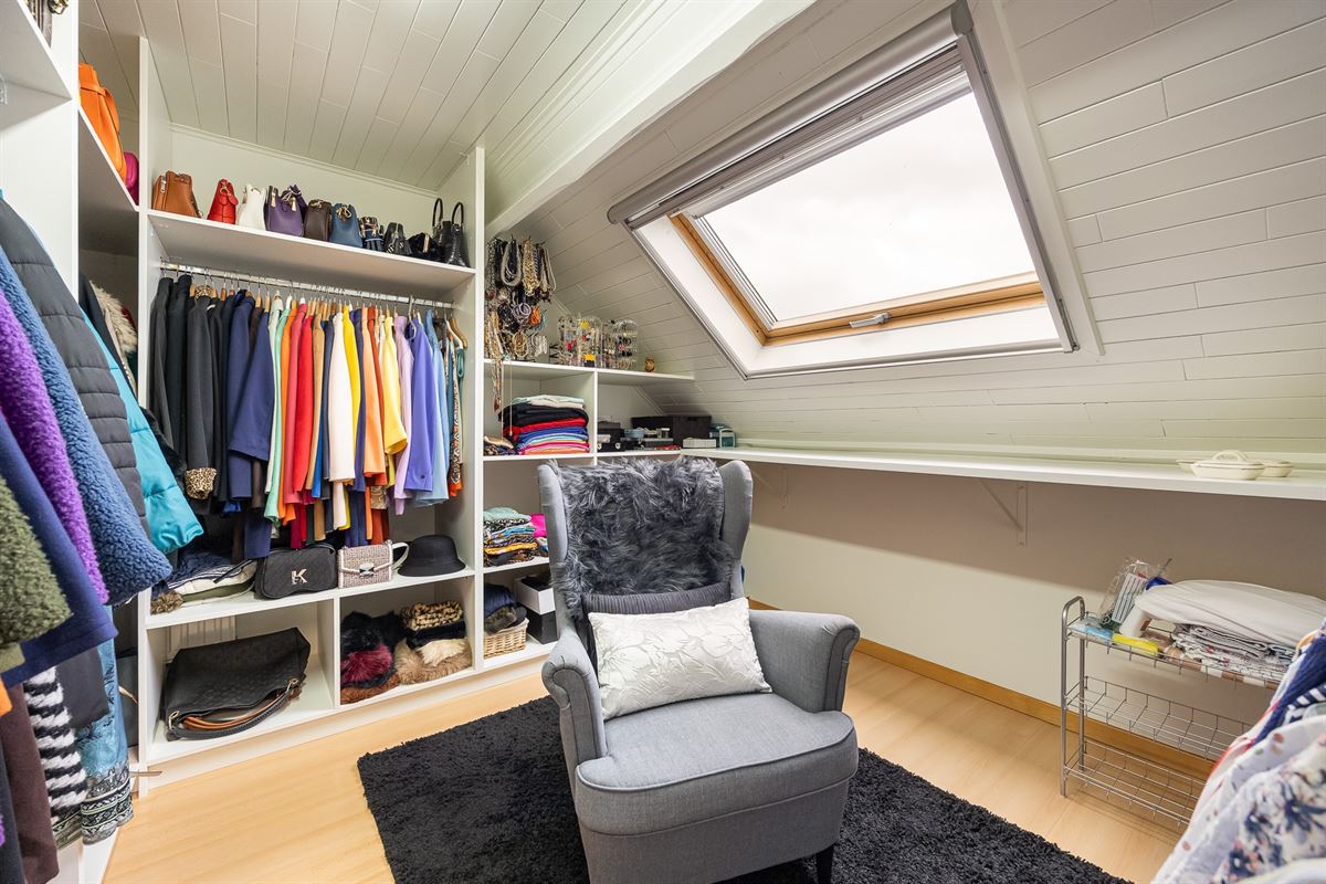Instapklare woning met 4 slaapkamers en garage