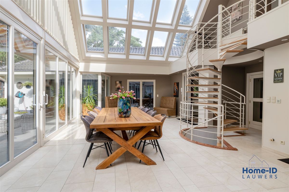 Exclusief wonen in alle rust op bijna 3.000 m²
