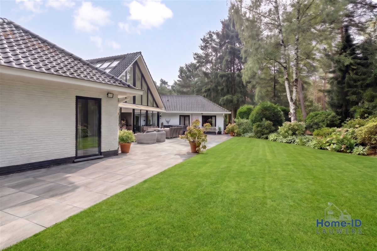 Exclusief wonen in alle rust op bijna 3.000 m²