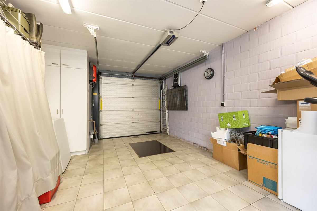 Instapklare woning met 4 slaapkamers en garage