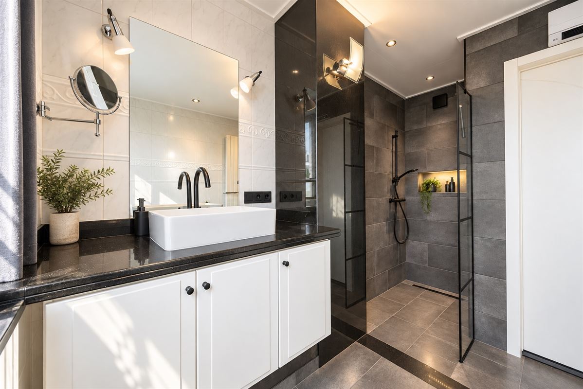 Instapklare woning met 4 slaapkamers en garage