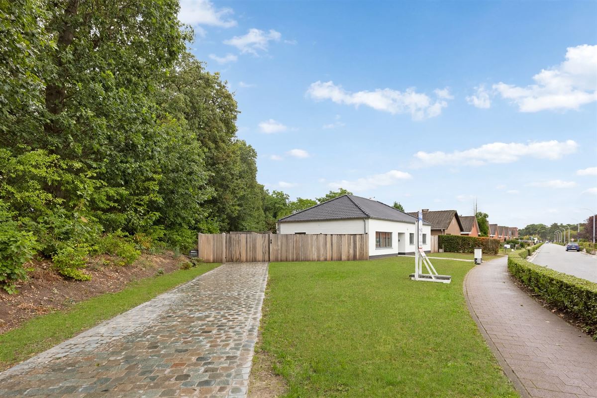 Gelijkvloerse woning met 3 slpk. aan de Kolonie