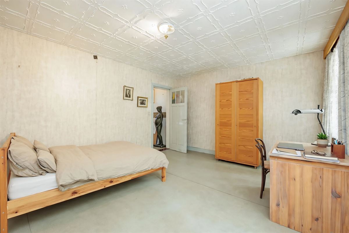 Karaktervolle woning met potentieel tot 4 slpk en garage