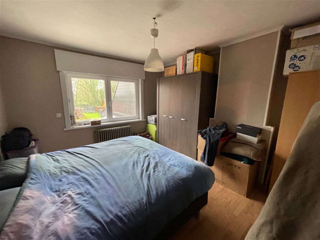 Half open woning met garage