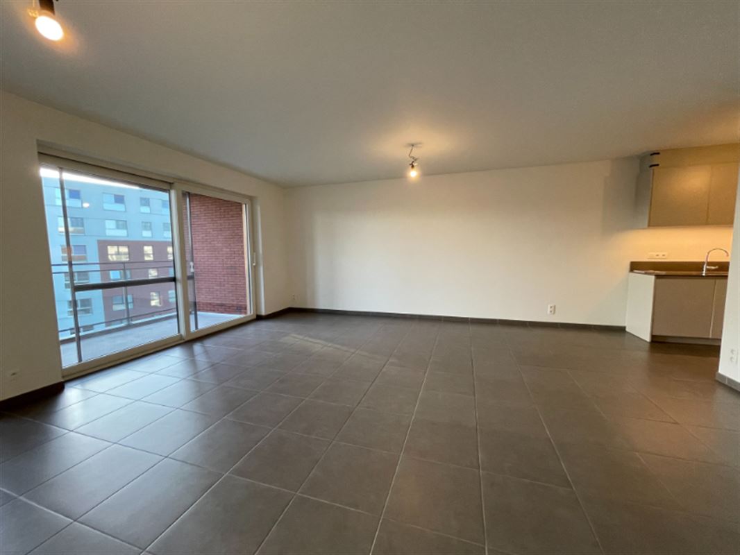 Appartement met groot terras.