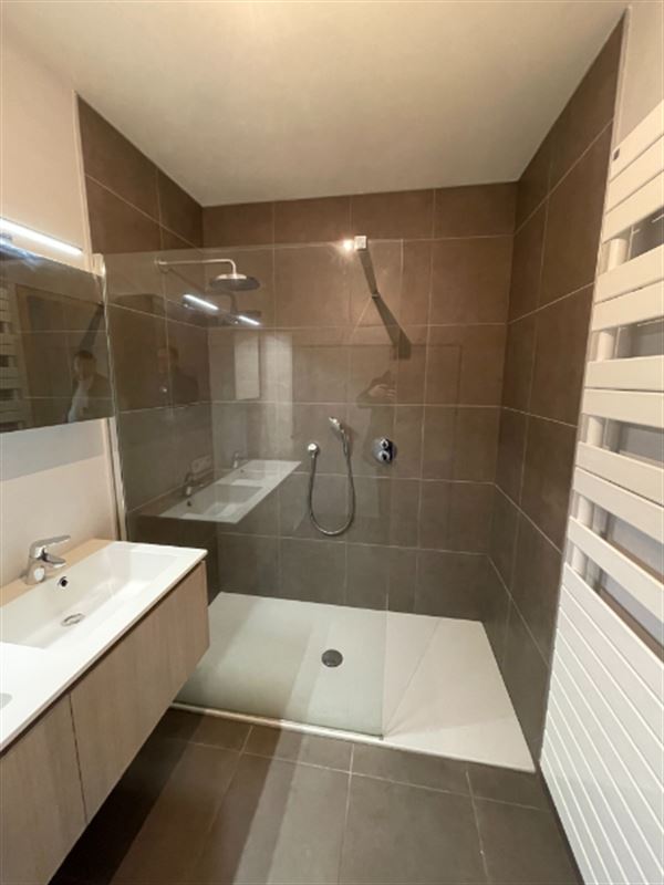 Appartement met groot terras.