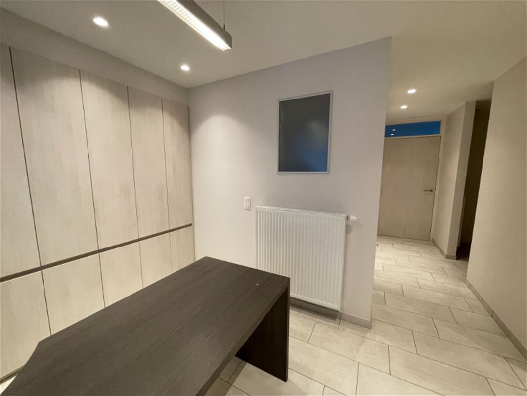 Handelspand met parking