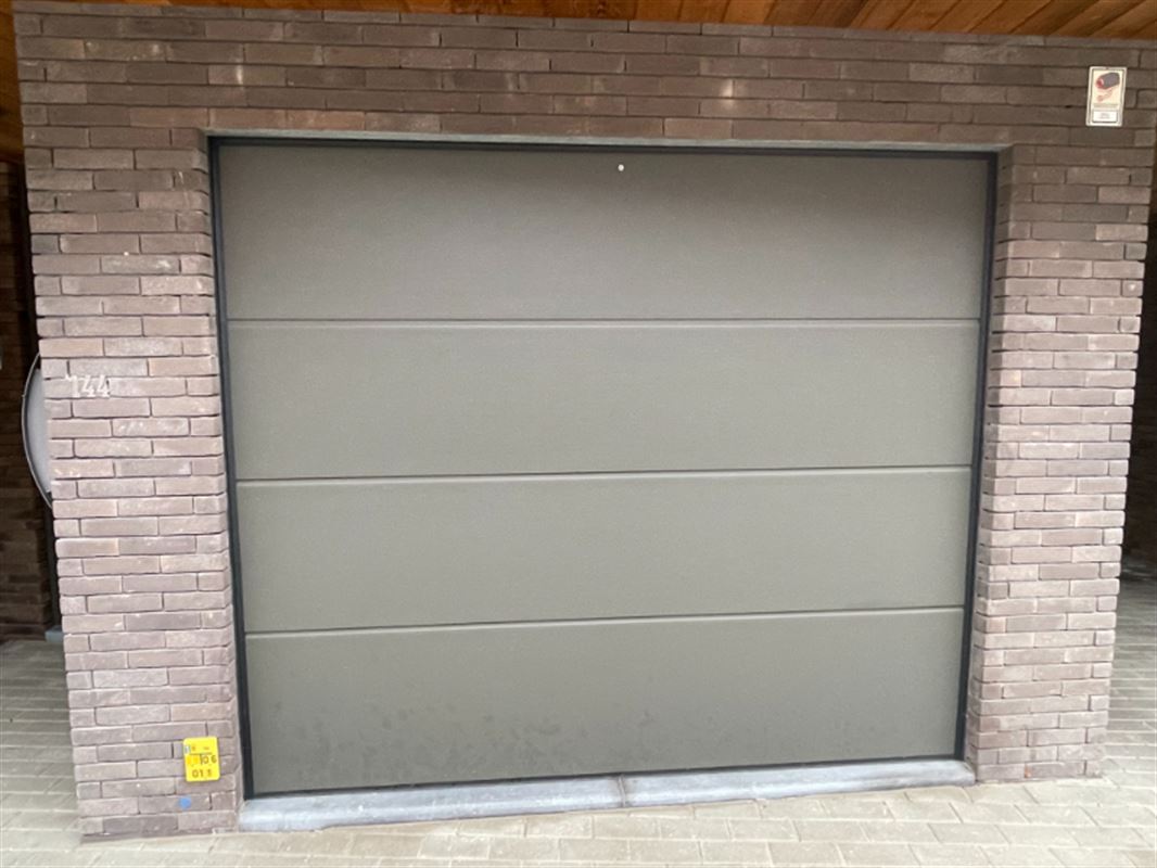 Handelspand met parking