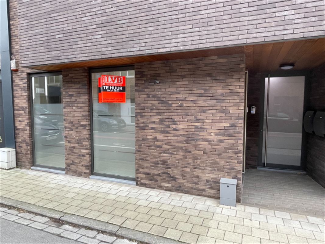 Handelspand met parking