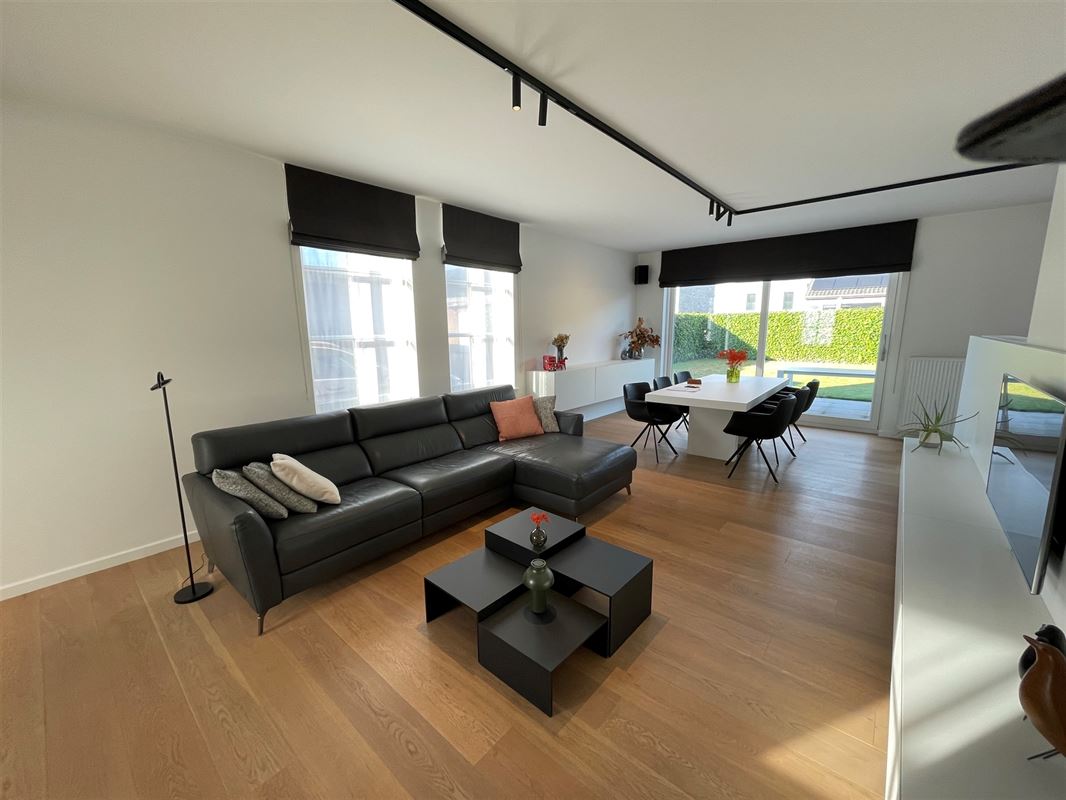 Woonhuis met tuin en garage