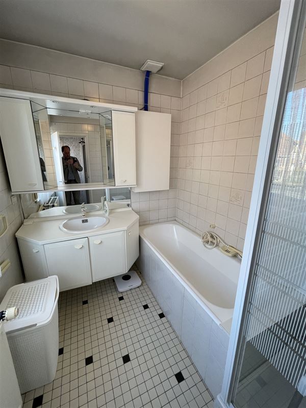 Half open woonhuis