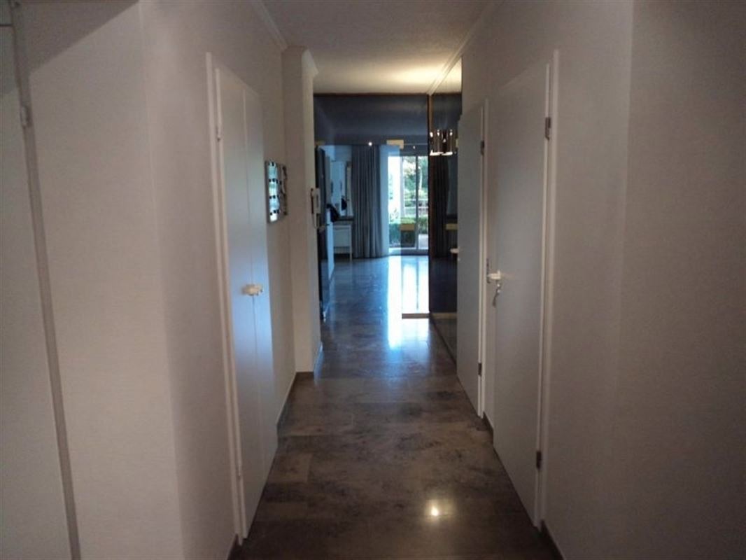 Appartement met zich op de Leie