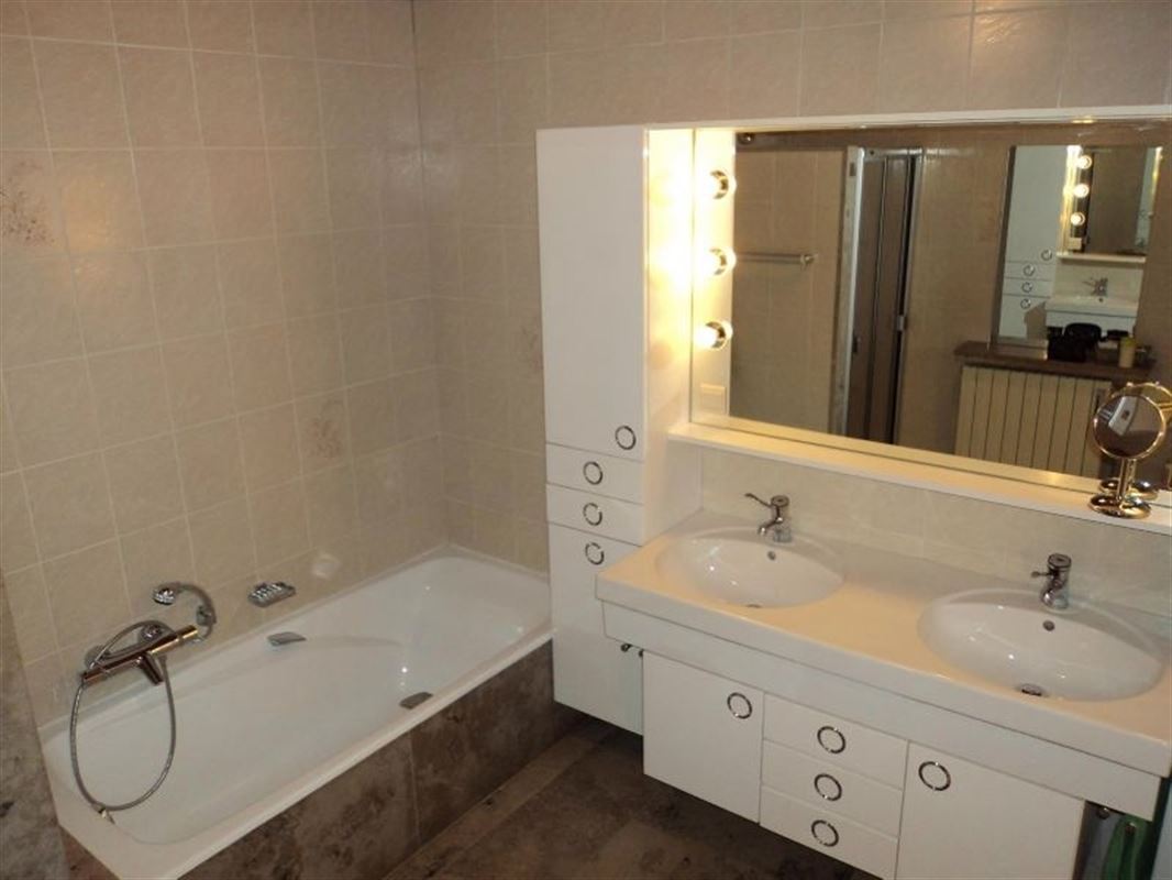 Appartement met zich op de Leie