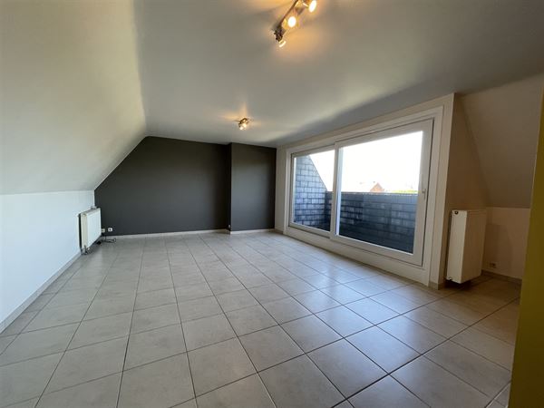 Appartement met terras en garage