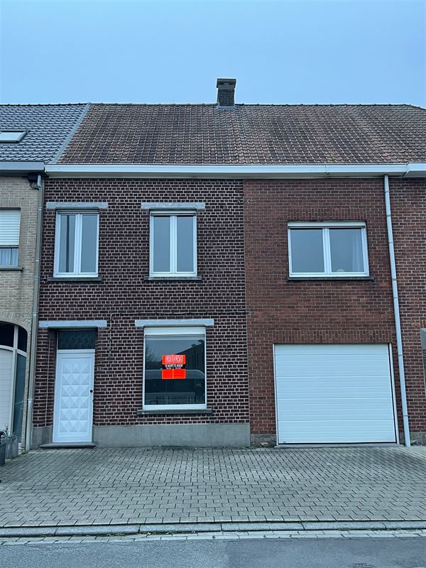 Woonhuis met dubbele garage
