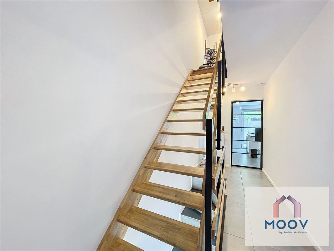 Splendide maison style bel étage avec 3 grandes chambres cour et jardin