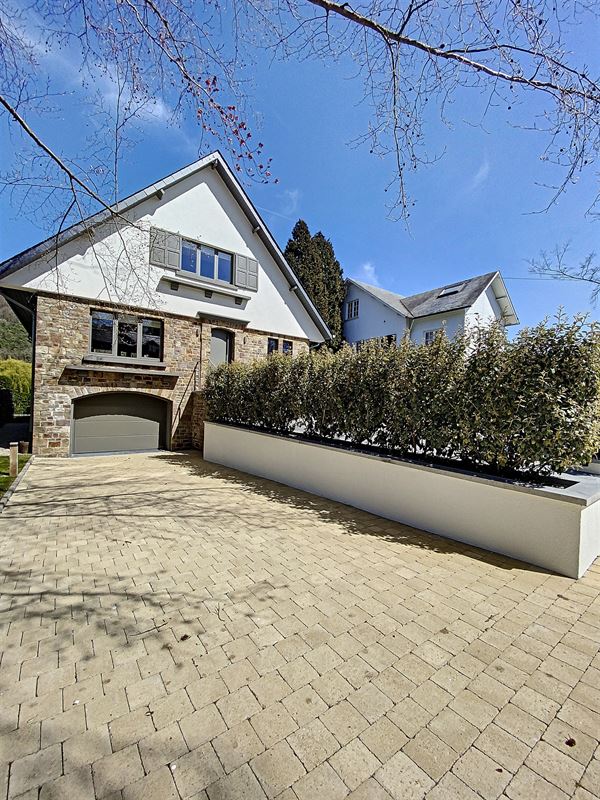 Magnifique villa bord de Meuse !