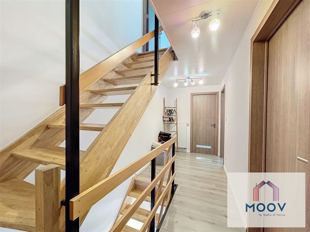 Splendide maison style bel étage avec 3 grandes chambres cour et jardin