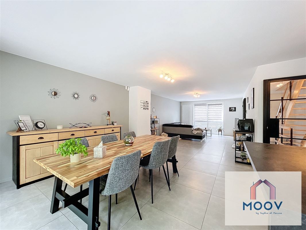 Splendide maison style bel étage avec 3 grandes chambres cour et jardin