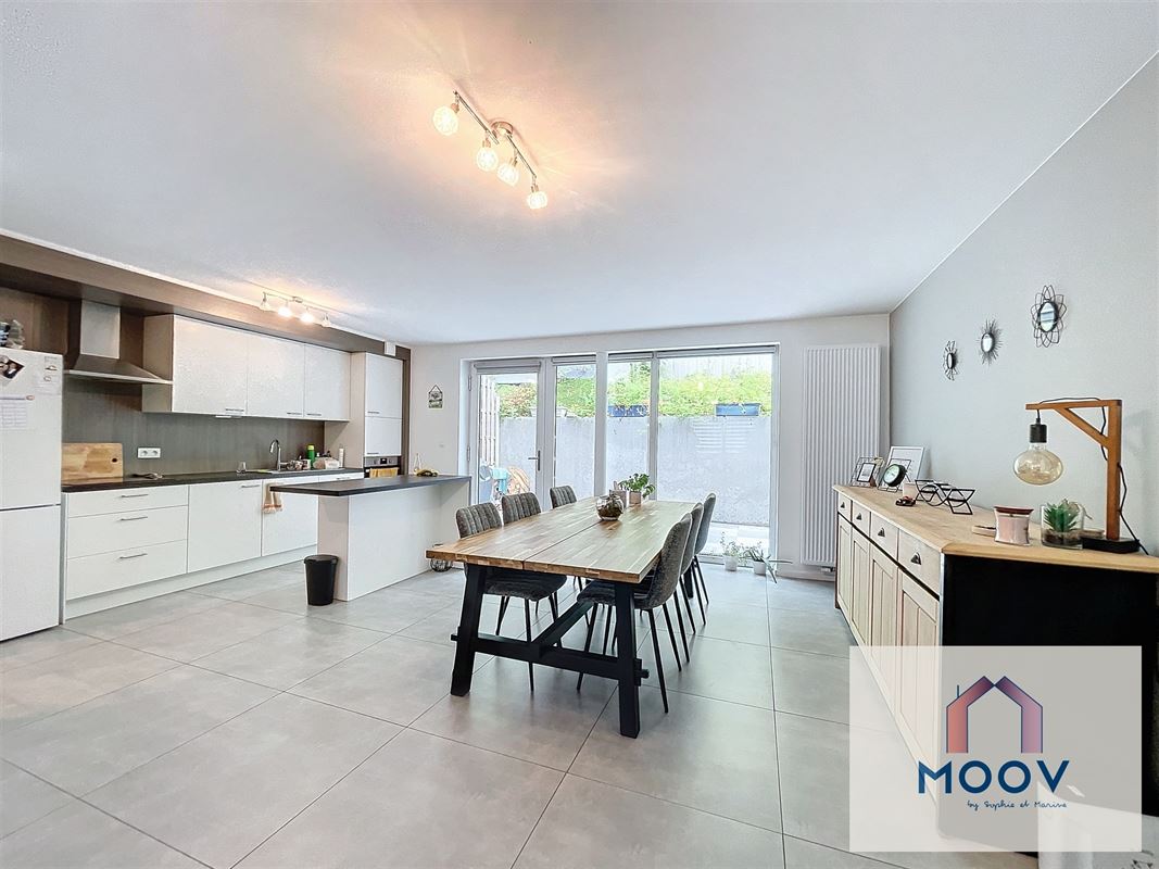 Splendide maison style bel étage avec 3 grandes chambres cour et jardin