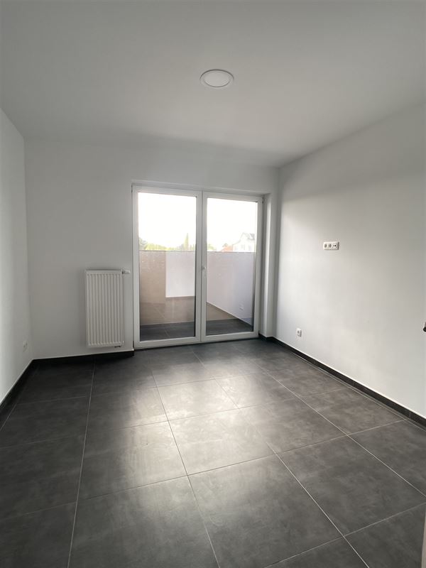 Magnifique appartement de coin dans un nouvel immeuble !