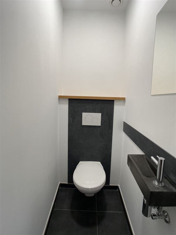 Magnifique appartement de coin dans un nouvel immeuble !