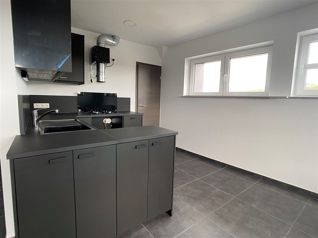 Magnifique appartement de coin dans un nouvel immeuble !